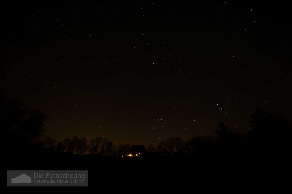 Vesperstube Bodenwald bei Nacht