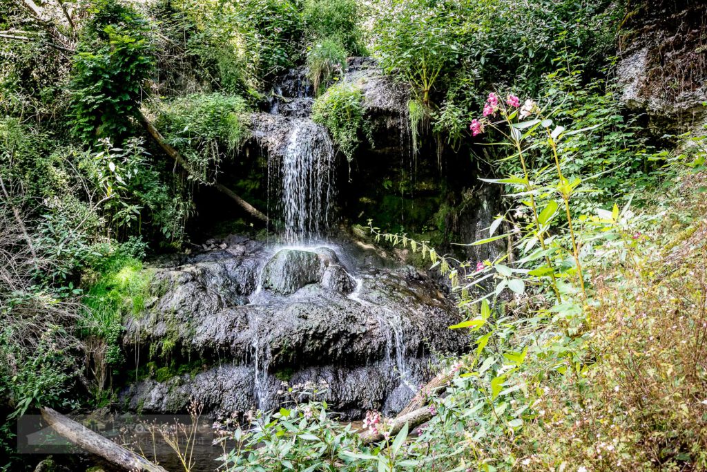 Wasserfall bei Tengen