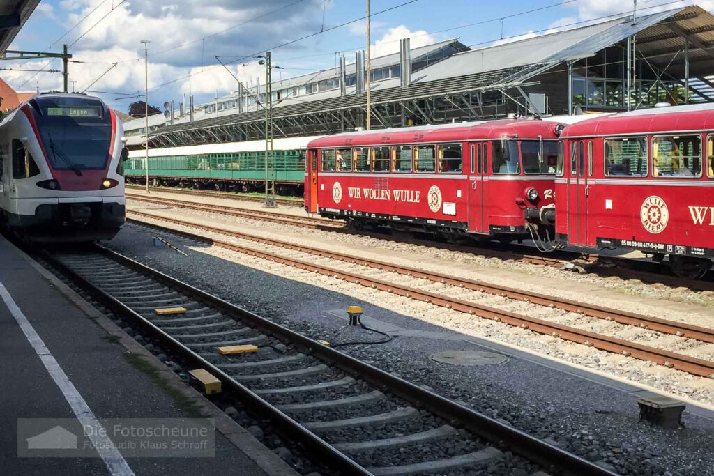 Schienenbus trifft Seehas in Konstanz